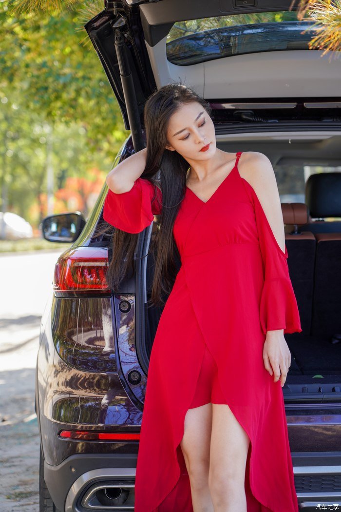 不容错过的红裙诱惑，佳人，瑞虎8PLUS，京都之间的“三角恋”