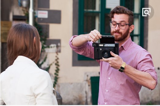 可以立刻出照片的是什么相机？