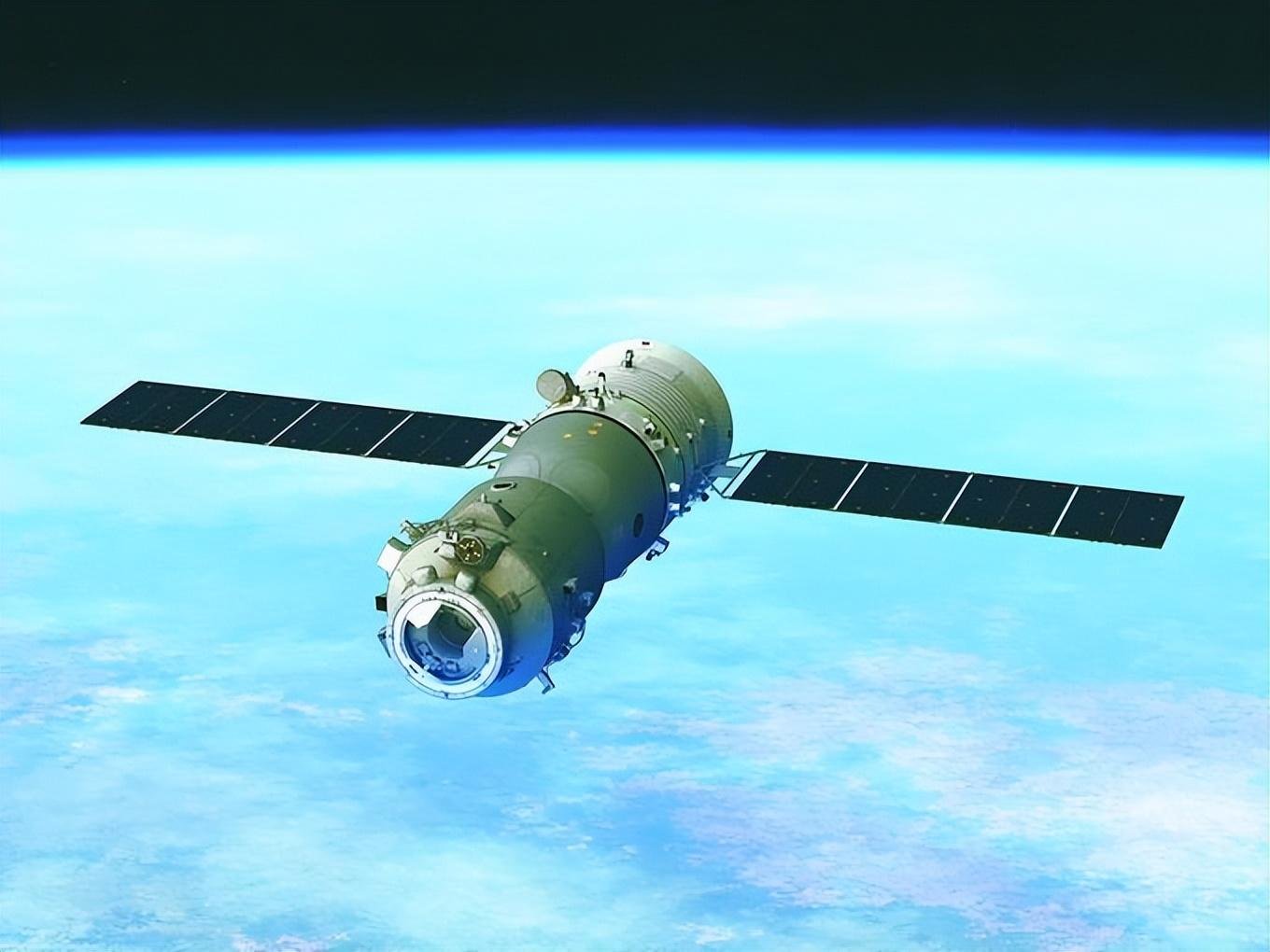 珍贵画面：神十五发射和月亮同框了，这一幕究竟有多震撼人心？