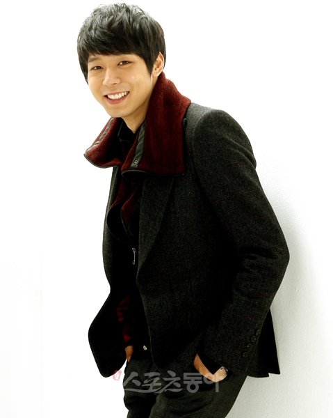 屋塔房王世子 过了很久 男声版谁唱的？