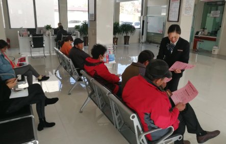 即墨农商行的惊天操作，用户账户内1.1亿元被分精光，这究竟是怎么回事？