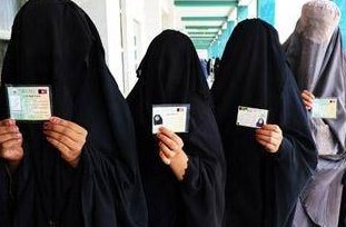 禁止女学生在有男性场所的地方唱歌，你如何评价此举？