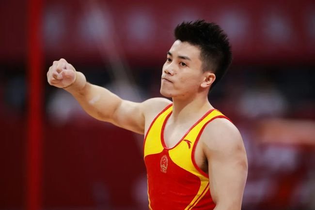 张博恒获得2021体操世锦赛男子全能冠军，男子体操全能包括哪些项目？