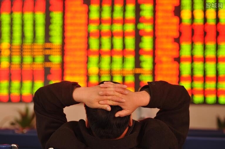 券商高管炒股7年盈利近5500万被查处“没一罚一”！如何解读此次处罚？