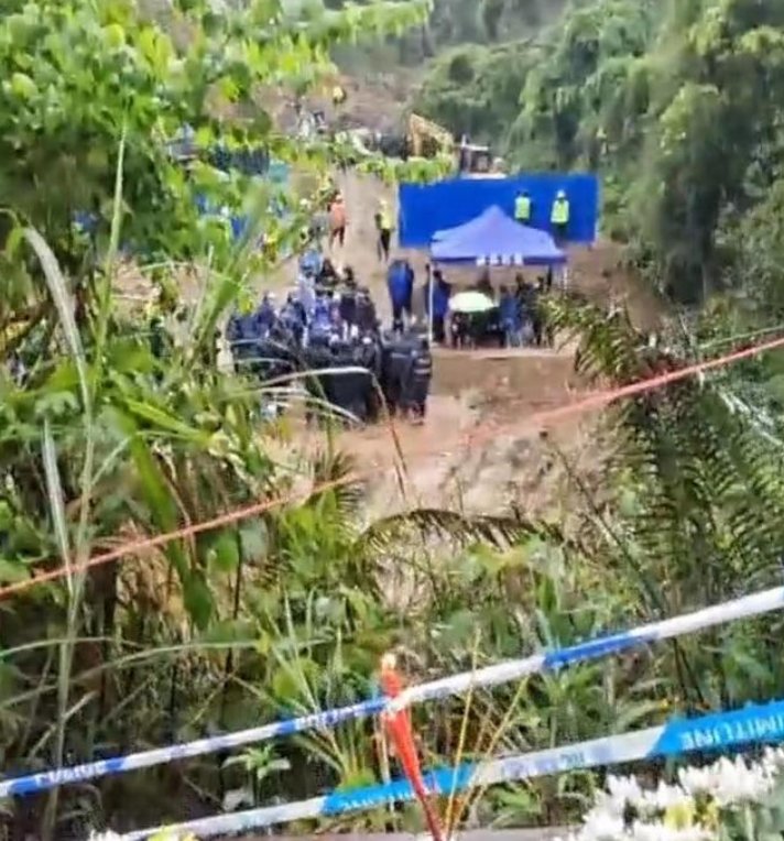 空难搜救现场家属喊“接你回家”，这一句话语为何让人破防？