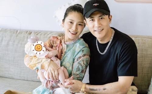 杜淳老婆王灿结过婚吗 属于二婚，第一任丈夫是谁