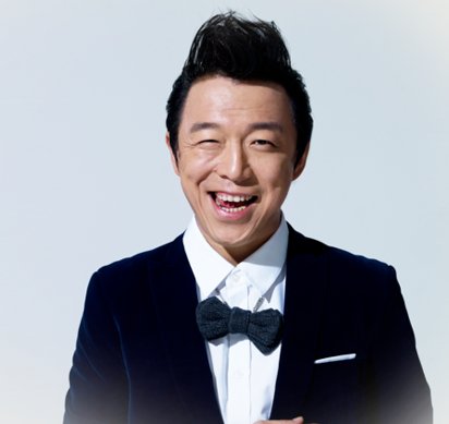 有一首歌曲不知道叫什么了，歌词有一句是“抬头望一望，天地俩茫茫”有谁知道，谢谢！