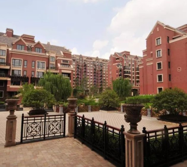 湖北武汉价值2亿多土地仅拍出5千多万元，对此你怎么看？