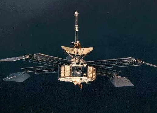 美国一共发射了几架火星探测器?分别叫什么名字?在哪一年发射的?