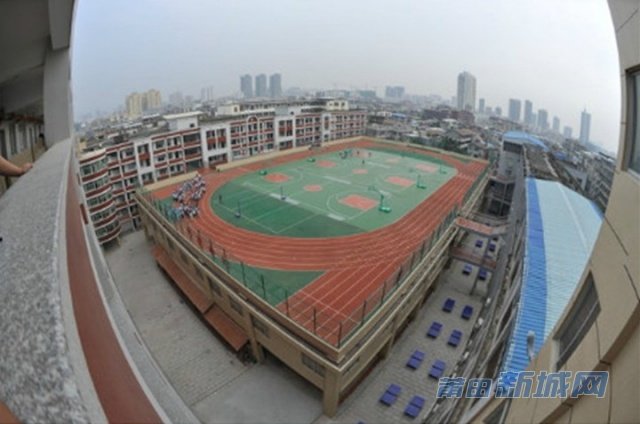 空中操场的各地空中操场