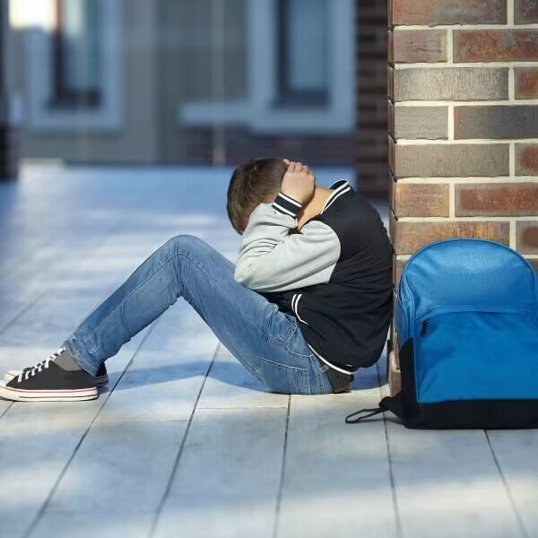 初中生不肯去上学怎么办