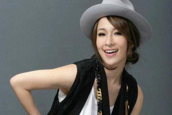 想体验萧亚轩的快乐是什么意思