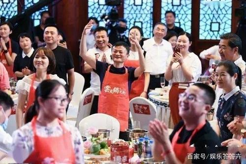 马云去安徽吃火锅，为什么要带上薇娅和韩红？