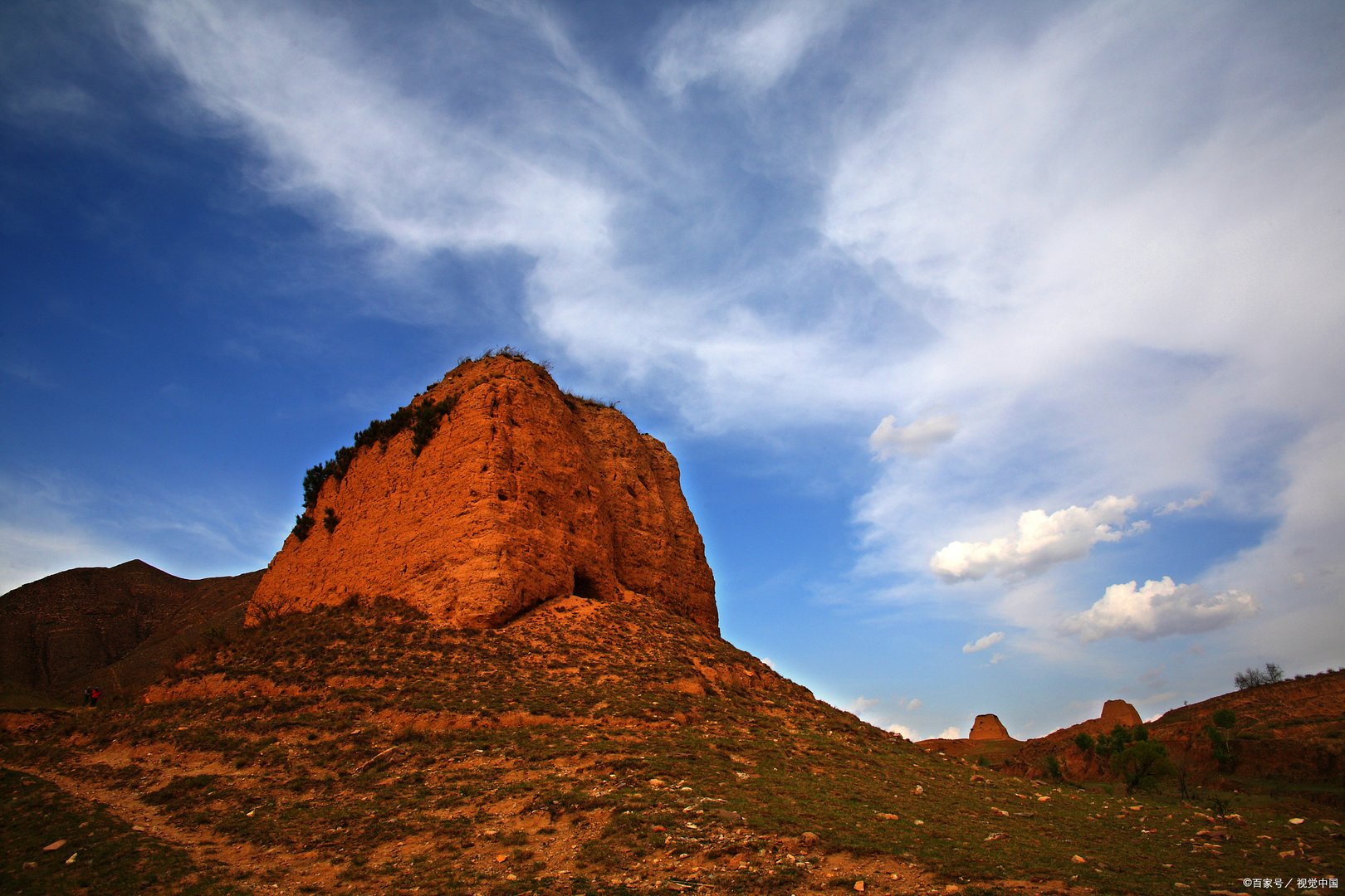 周幽王烽火戏诸侯是真的吗？为何很多皇帝要美人不要江山？