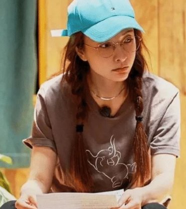 《百变大咖秀》吴昕模仿泰勒斯威夫特，你感觉她的模仿怎么样？