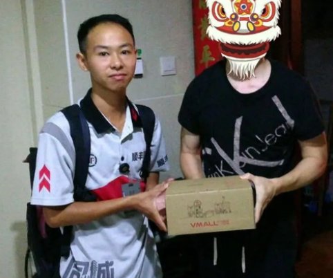 上海跑腿小哥，露宿街头日薪过万，他们的一天有多不易？