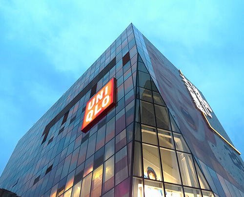 优衣库悄悄涨价，遭到人们吐槽，业内人士对于涨价一事作何解释？