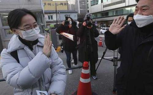 不到50万人，如何看待韩国高考申请人数创新低这件事？