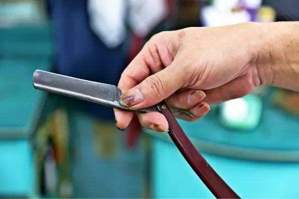 余额2.5万继续用要再充2.5万，这属于绑定消费吗？