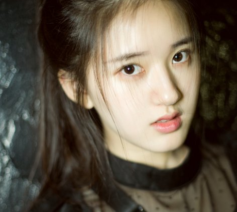 赵露思拍落水戏，出水动作让全场男演员尴尬，只能说太敬业了，怎么回事？