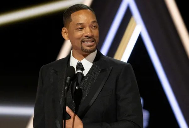 威尔·史密斯打了奥斯卡颁奖礼主持人，原因是什么呢？