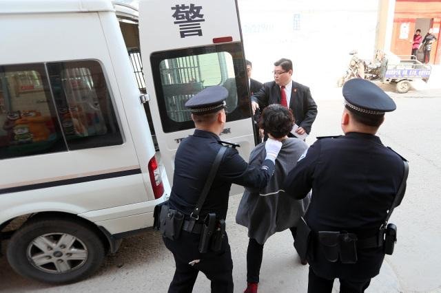 广西玉林女护士杀男医生案开庭，是什么把女护士逼上不归路？