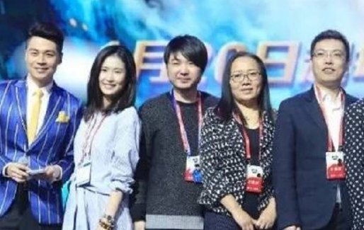 《青春环游记》的导演吴彤，为什么要帮贾玲邀请刘德华？