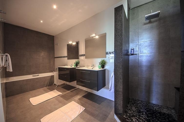 bathroom用英语怎么说