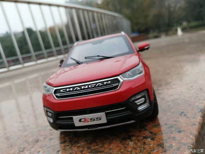 国产最美SUV，赏长安CS55炫动红的时尚