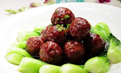 金陵丸子十分美味，金陵丸子是哪里的菜？