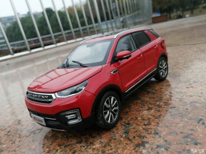 国产最美SUV，赏长安CS55炫动红的时尚