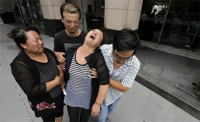 做痔疮手术三天后死亡，能告医院吗？