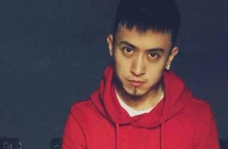 秦奋的家庭背景是怎样的?