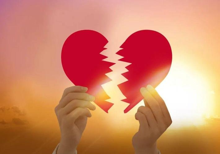 在你看来，夫妻离婚后还可以做家人吗？