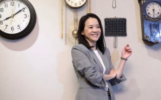 曾宝仪称已2年多没见曾志伟，他们父女之间的感情如何？