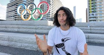 萨摩亚“光膀子”帅哥长出了小肚子，这说明了什么？