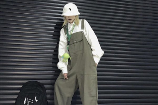 跟土豪做朋友如何摆脱自卑心理？