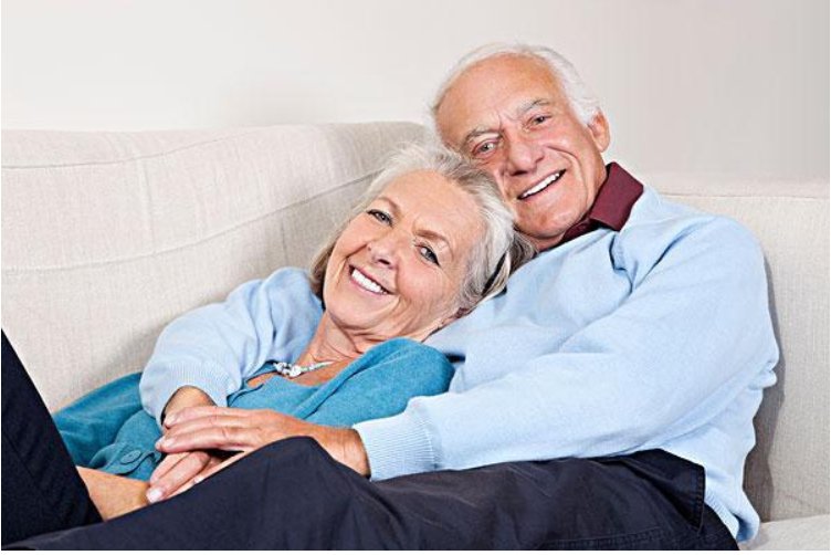 世界第二长寿老人露西尔·兰登战胜新冠，为何他仅仅三周就完全治愈了？