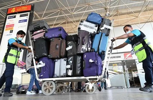 欧美疯抢中国箱包，订单已排到明年，为何会出现爆发式增长？