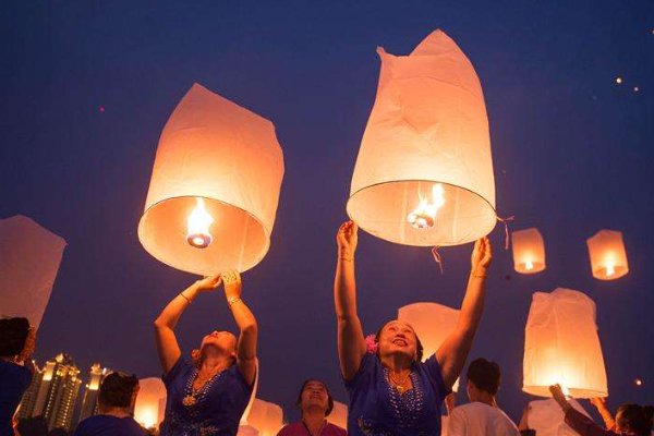 中秋放孔明灯的寓意