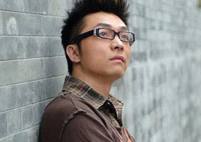 歌手汤潮突然失联,和此前介入多起纠纷被威胁有关吗?