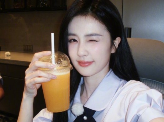 白鹿晒照告别奔跑吧