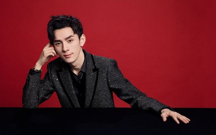 “我们永远在一起”李佳琦深夜表白，高调“结婚”，他和金靖又是什么关系？