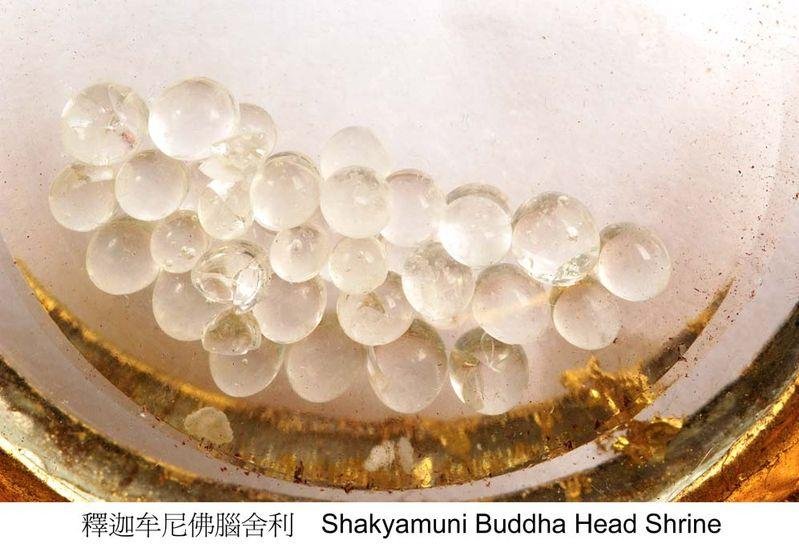 有没人把舍利子分解研究下里面的成分的？这个到底是怎么形成的 奇怪的