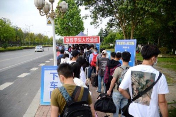 郑州初二学生称其同学消失在京广隧道，这名同学还有生还的希望吗？