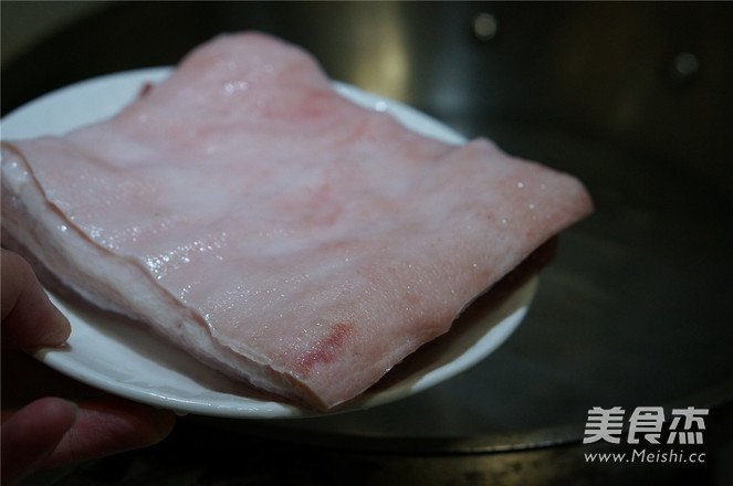走油豆豉扣肉怎么做