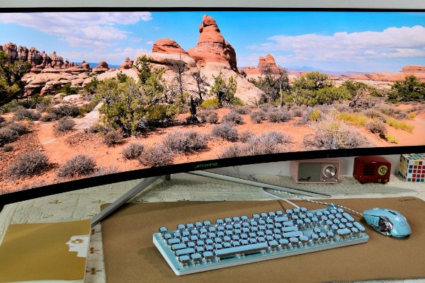 电脑显示器对比度多少合适