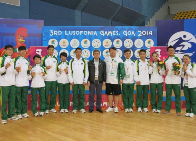 港澳运动员在奥运会上得了金牌，奏什么歌？