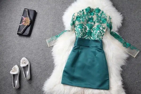 抹胸礼服怎么穿好看