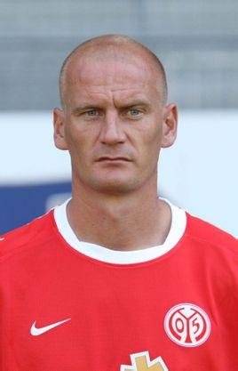 卡尔汉的个人简介